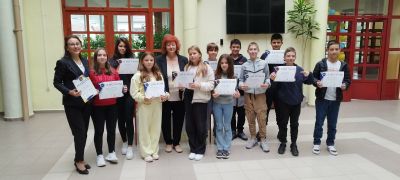 Награждаване на ученици от олимпиада "КИНГС" по английски език - СУ Александър Иванов - Чапай - Белово