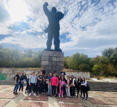 Патронен празник - СУ Александър Иванов - Чапай - Белово